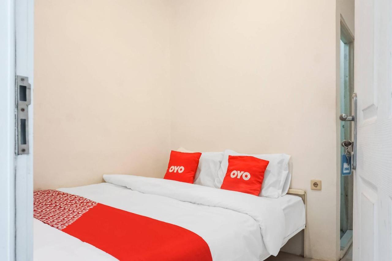 Super Oyo 91074 Stariez Senen Syariah Hotel Jakarta Exterior photo